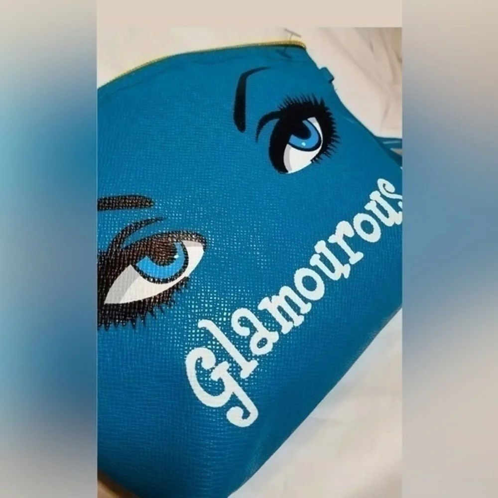 Glamorous Bashful Eyes Cosmetic Wristlet